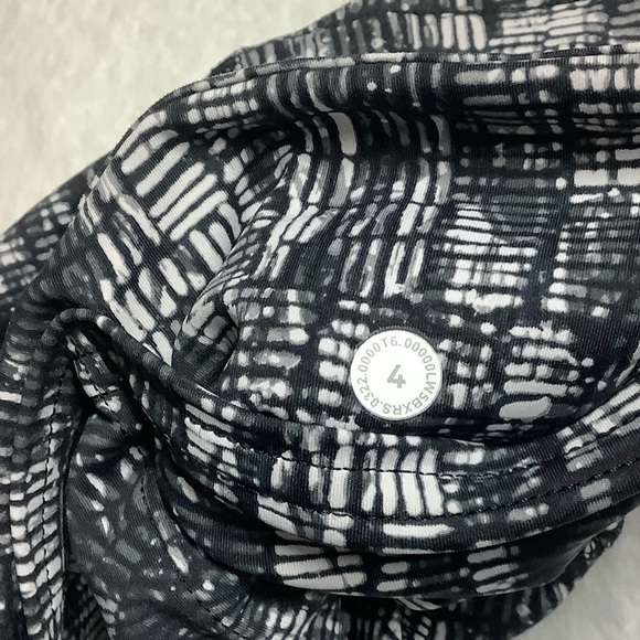 Lululemon Fast and Free High-Rise Tight 25" Lino Slide Alpine White Black Sz 4 - Picture 4 of 9